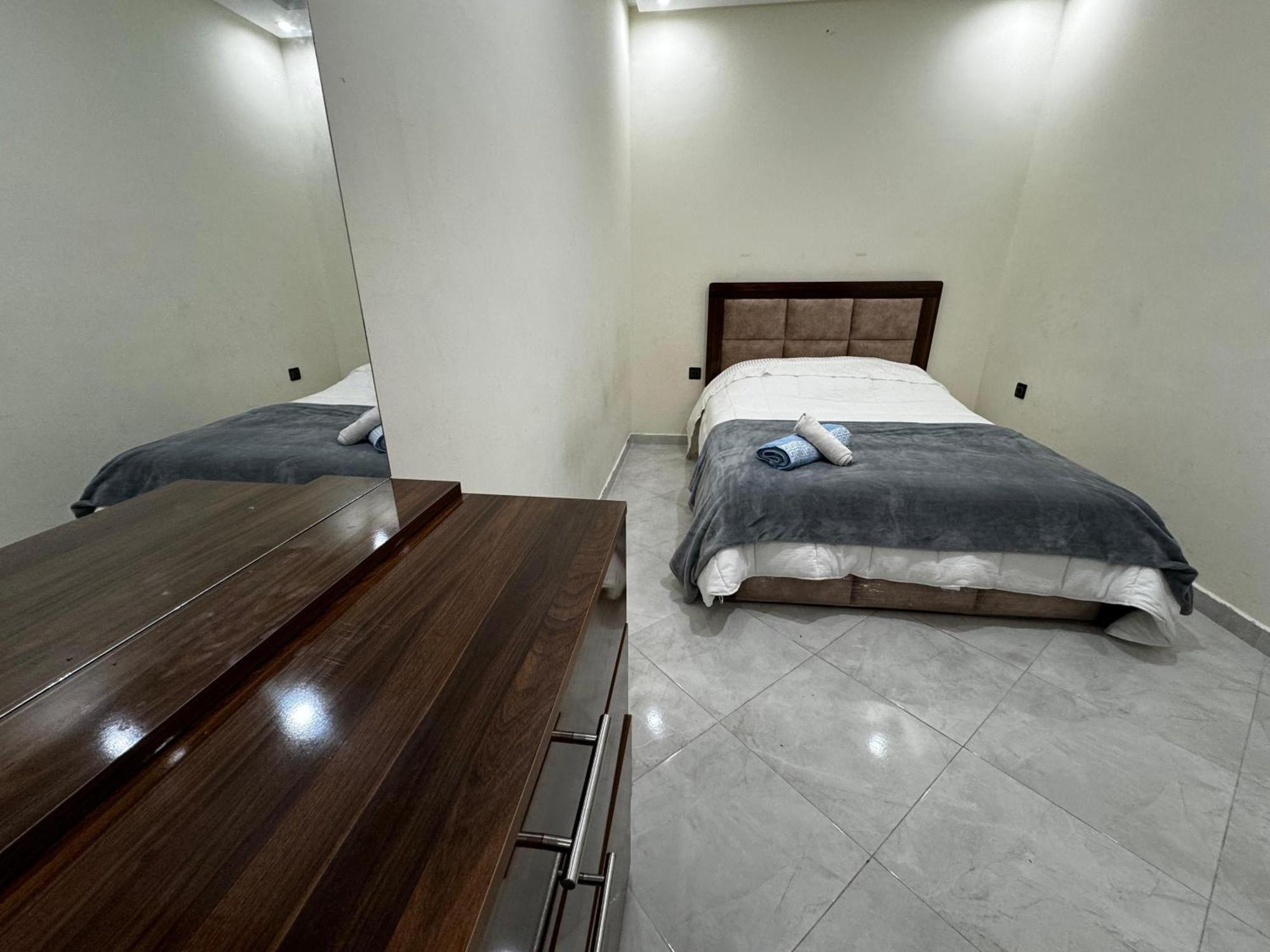 Appartement Spacieux Et Calme A Proximite De La Mer Et La Gare Agdal ラバト エクステリア 写真